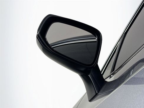 Certified 2025 Toyota RAV4 LE AWD/4WD image 5