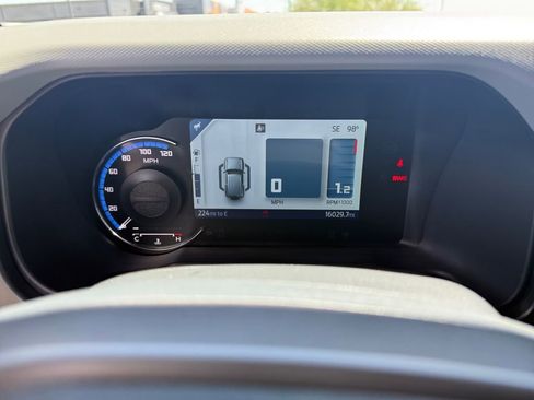 Used 2022 Ford Bronco Badlands image 10