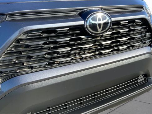 Used 2025 Toyota RAV4 LE FWD image 29