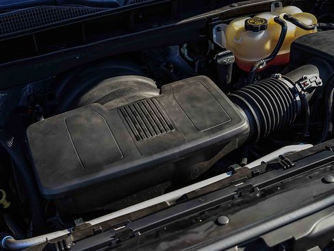 Used 2020 Chevrolet Silverado 1500 LT Trail Boss image 29