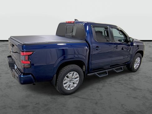 Used 2022 Nissan Frontier SV AWD/4WD image 4