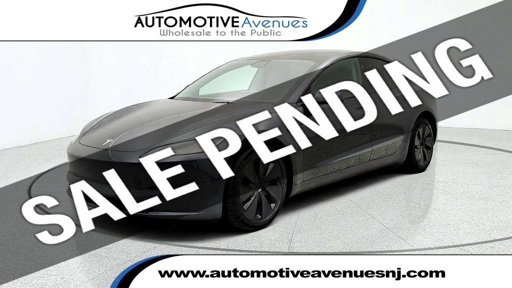 Used 2025 Tesla Model 3 Long Range RWD image 1