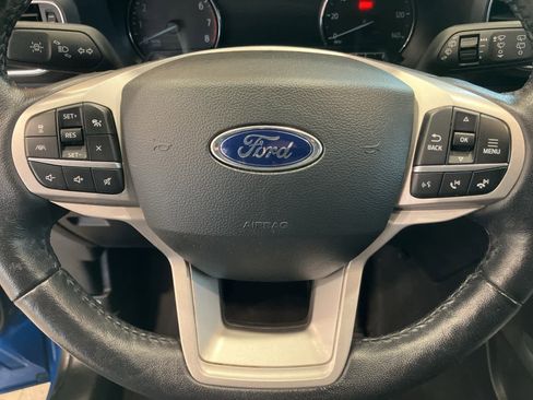 Used 2022 Ford Explorer XLT w/ Equipment Group 202A image 15