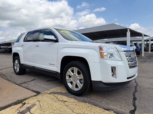 Used 2013 GMC Terrain SLE w/ LPO, Chrome Package FWD image 3