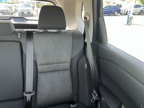 Used 2025 Nissan Rogue SV image 38