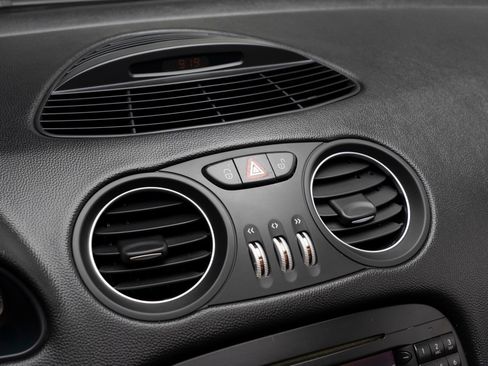 Used 2005 Mercedes-Benz SL 500 image 33