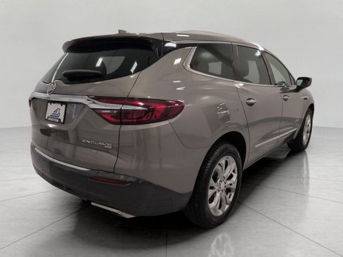 Used 2019 Buick Enclave Avenir w/ Avenir Technology Package AWD/4WD image 19