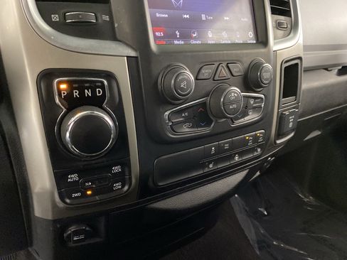 Used 2018 RAM 1500 Big Horn image 32