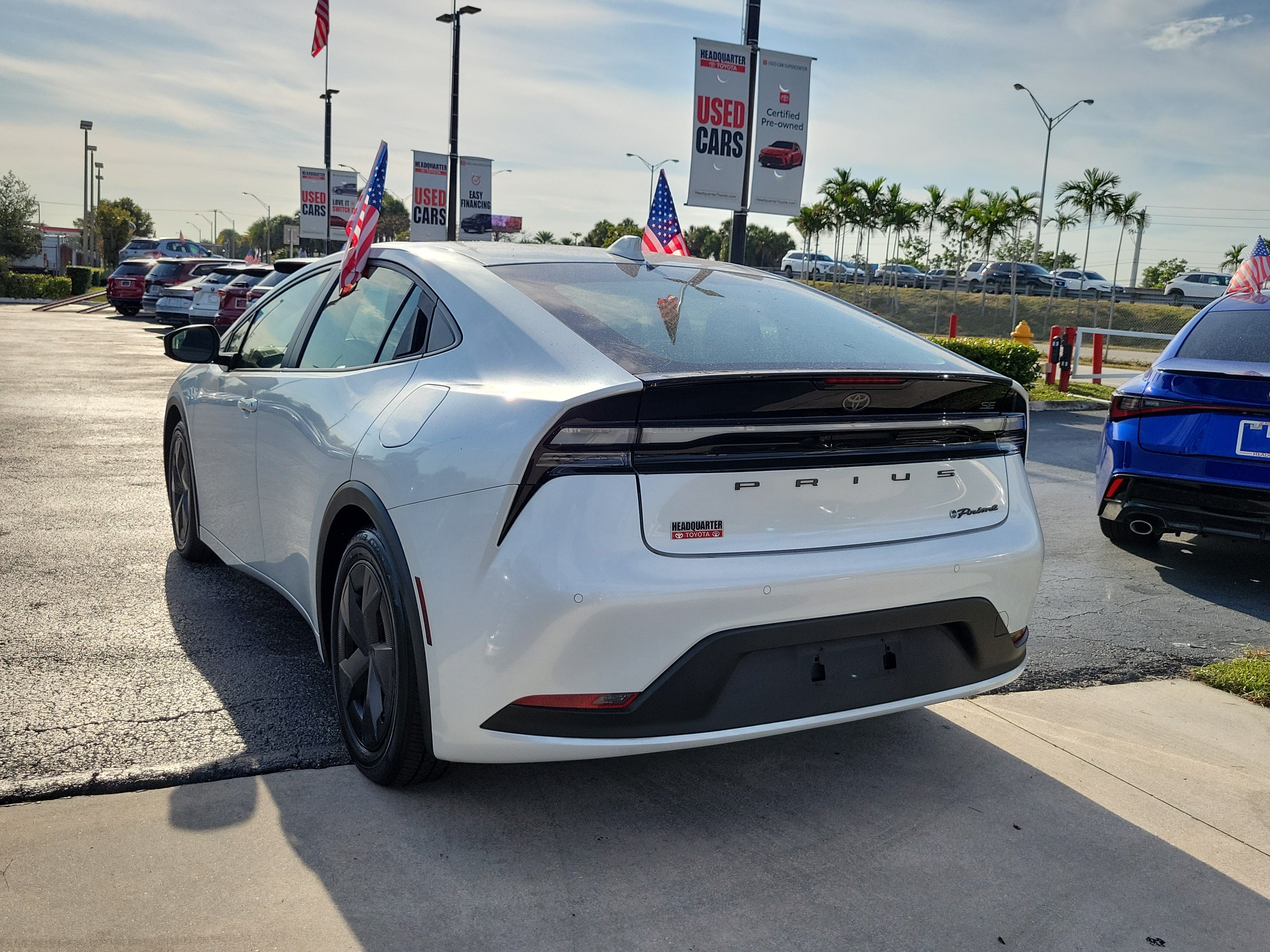 Used 2024 Toyota Prius Prime FWD image 8