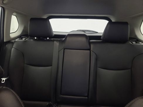 Used 2025 Toyota Corolla Cross XLE image 37