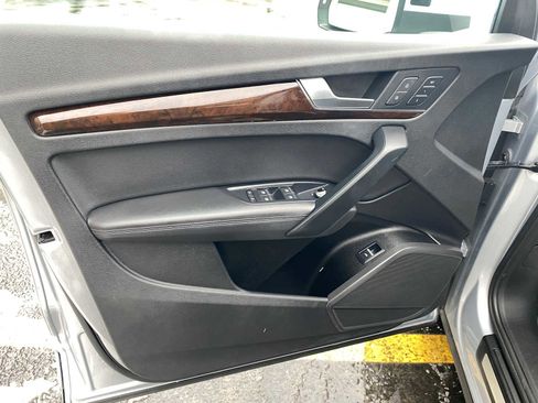 Used 2019 Audi Q5 2.0T Premium Plus w/ Premium Plus Package image 32