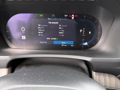 Used 2023 Volvo XC90 B6 Ultimate w/ Protection Package Premier image 9