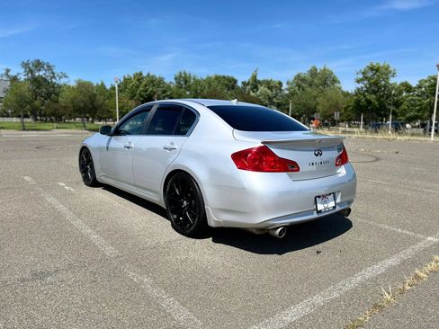 Used 2015 INFINITI Q40 w/ Navigation Package RWD image 8