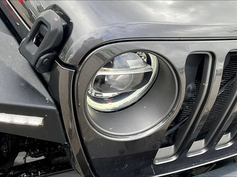 Used 2018 Jeep Wrangler Unlimited Rubicon AWD/4WD image 10