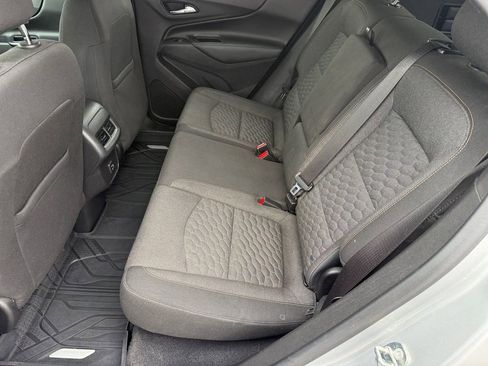 Used 2019 Chevrolet Equinox LT w/ LPO, Chrome Package image 11
