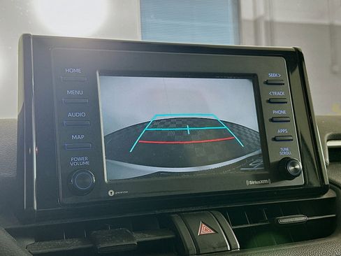 Used 2021 Toyota RAV4 XLE image 22