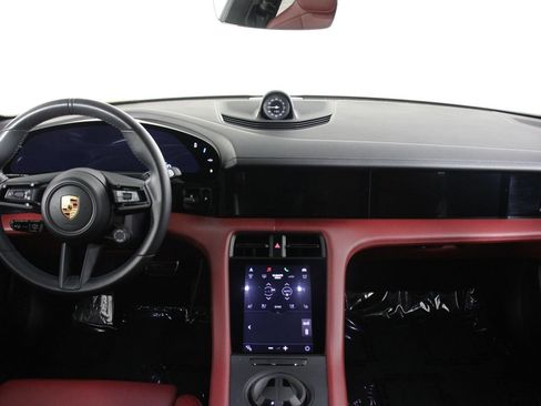 Certified 2024 Porsche Taycan GTS AWD/4WD image 11