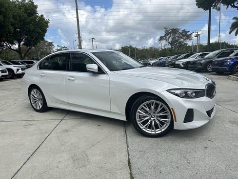 Used 2024 BMW 330i Sedan w/ Convenience Package RWD image 21