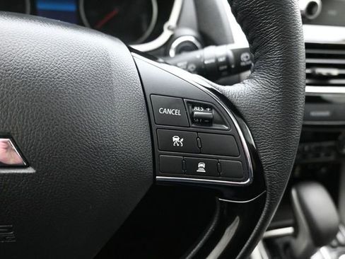 Used 2024 Mitsubishi Eclipse Cross SE image 19