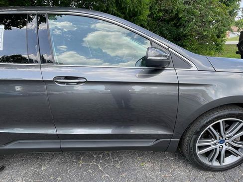 Used 2020 Ford Edge Titanium AWD/4WD image 11