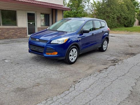 Used 2016 Ford Escape S FWD image 2