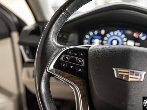Used 2018 Cadillac Escalade ESV Luxury image 26