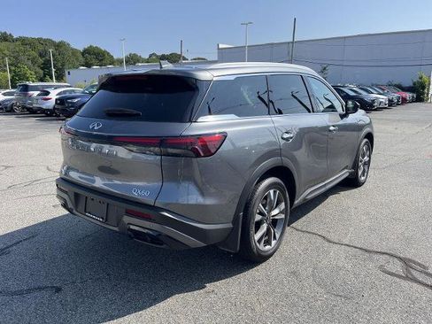Certified 2025 INFINITI QX60 Luxe image 3