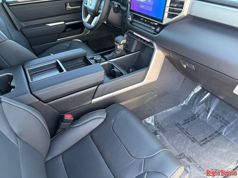 New 2026 Toyota Tundra Limited AWD/4WD image 15