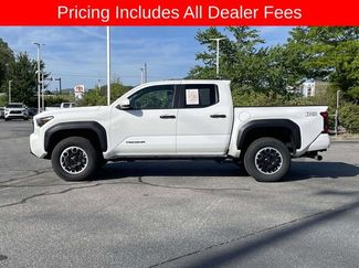 Used 2024 Toyota Tacoma TRD Off-Road AWD/4WD video 2