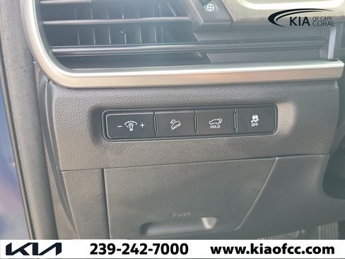 Certified 2023 Kia Telluride EX w/ EX Captain's Chair Package AWD/4WD image 25