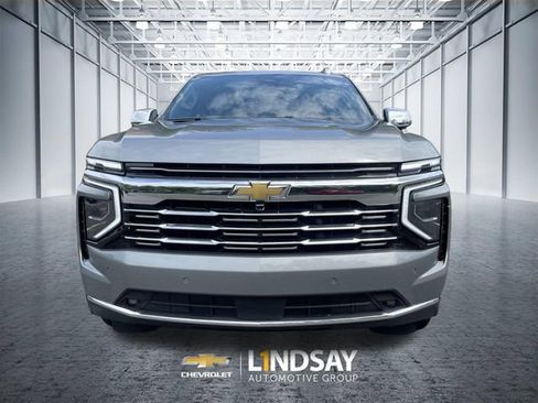 Used 2025 Chevrolet Tahoe Premier AWD/4WD image 3