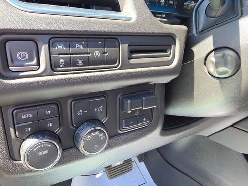 Used 2023 Chevrolet Tahoe RST w/ Luxury Package image 38