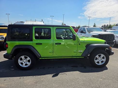 Used 2019 Jeep Wrangler Unlimited Sport S AWD/4WD image 17