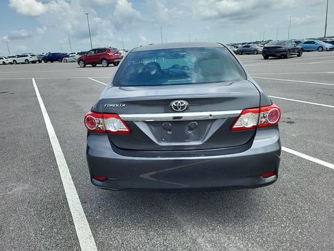Used 2013 Toyota Corolla L FWD image 3