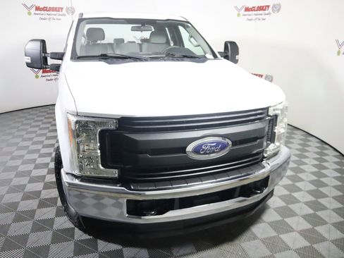 Used 2018 Ford F250 XL w/ Power Equipment Group image 3
