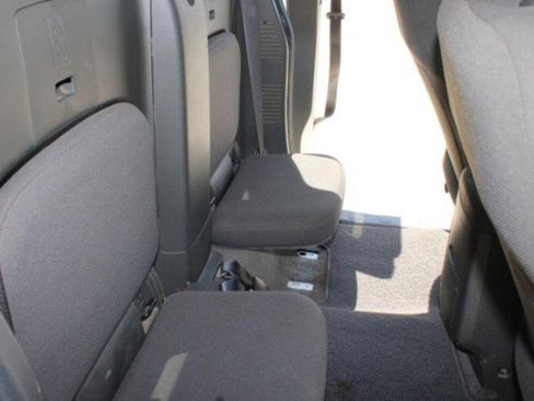 Used 2018 Nissan Frontier SV image 26