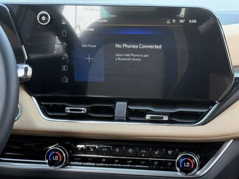 New 2026 Chevrolet Equinox ACTIV w/ Convenience Package III FWD image 16