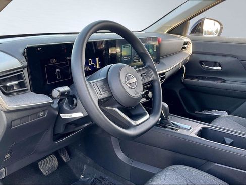 New 2026 Nissan Kicks SV image 6