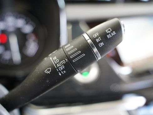 Used 2022 Cadillac XT6 Premium Luxury w/ Technology Package image 15