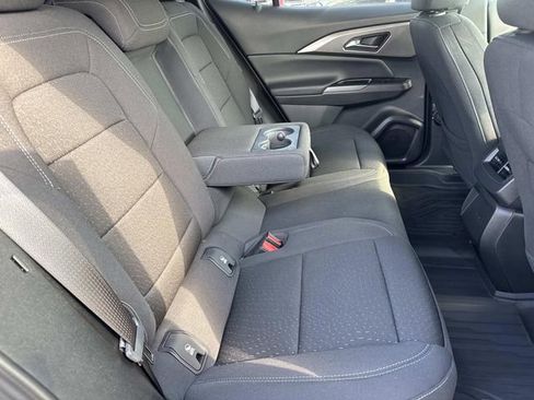 Used 2025 Chevrolet Equinox EV LT image 9