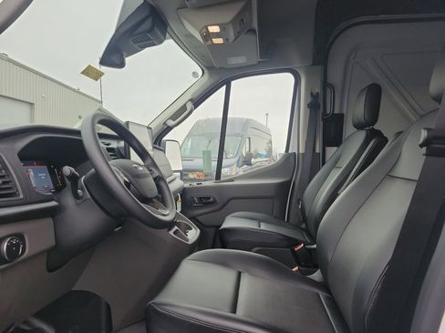 New 2026 Ford Transit 250 148 Medium Roof image 16