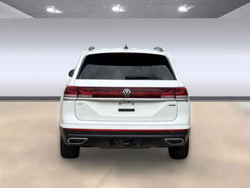 Used 2024 Volkswagen Atlas SE AWD/4WD image 10