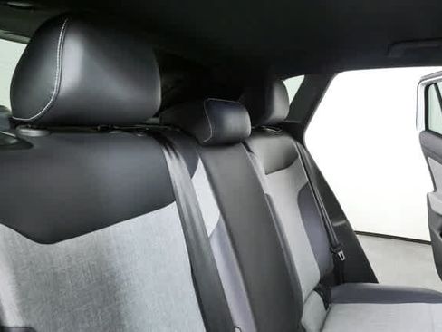 Certified 2025 Volkswagen ID.4 Pro RWD image 24