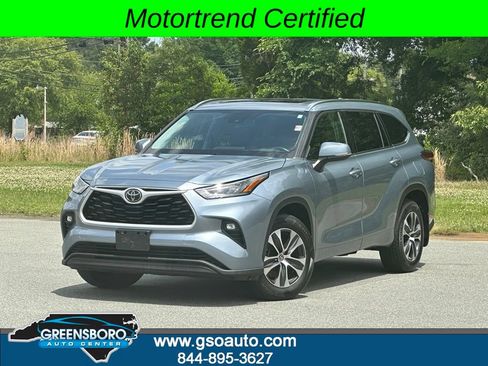 Used 2020 Toyota Highlander XLE AWD/4WD image 48