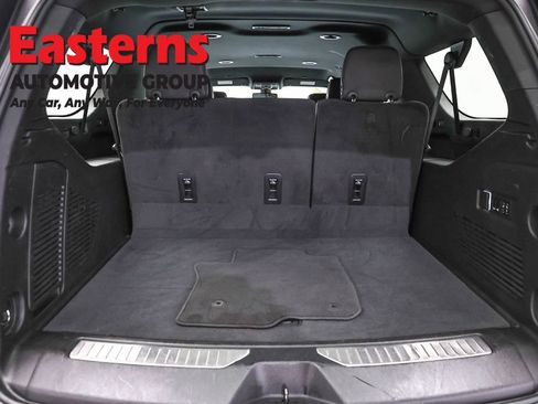 Used 2022 Chevrolet Suburban RST w/ Luxury Package AWD/4WD image 9
