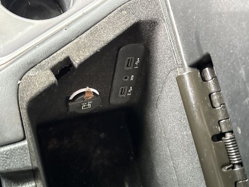 Used 2019 Dodge Challenger R/T w/ Driver Convenience Group image 21