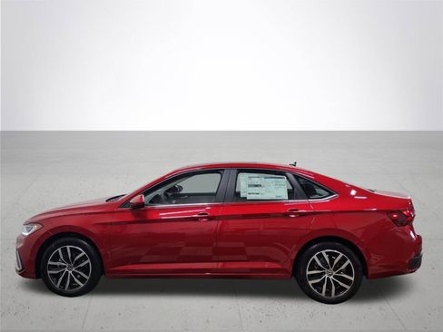 New 2025 Volkswagen Jetta SE image 9