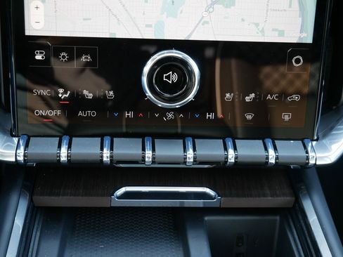 New 2026 GMC Acadia Denali w/ Super Cruise Package image 8