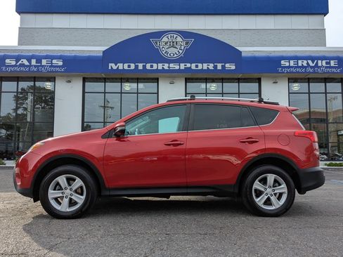 Used 2014 Toyota RAV4 XLE AWD/4WD image 1