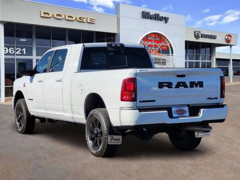 Used 2025 RAM 2500 Laramie w/ Night Edition AWD/4WD image 3